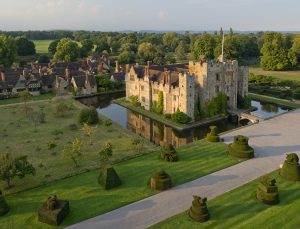 Hever Castle copyright VisitBritain